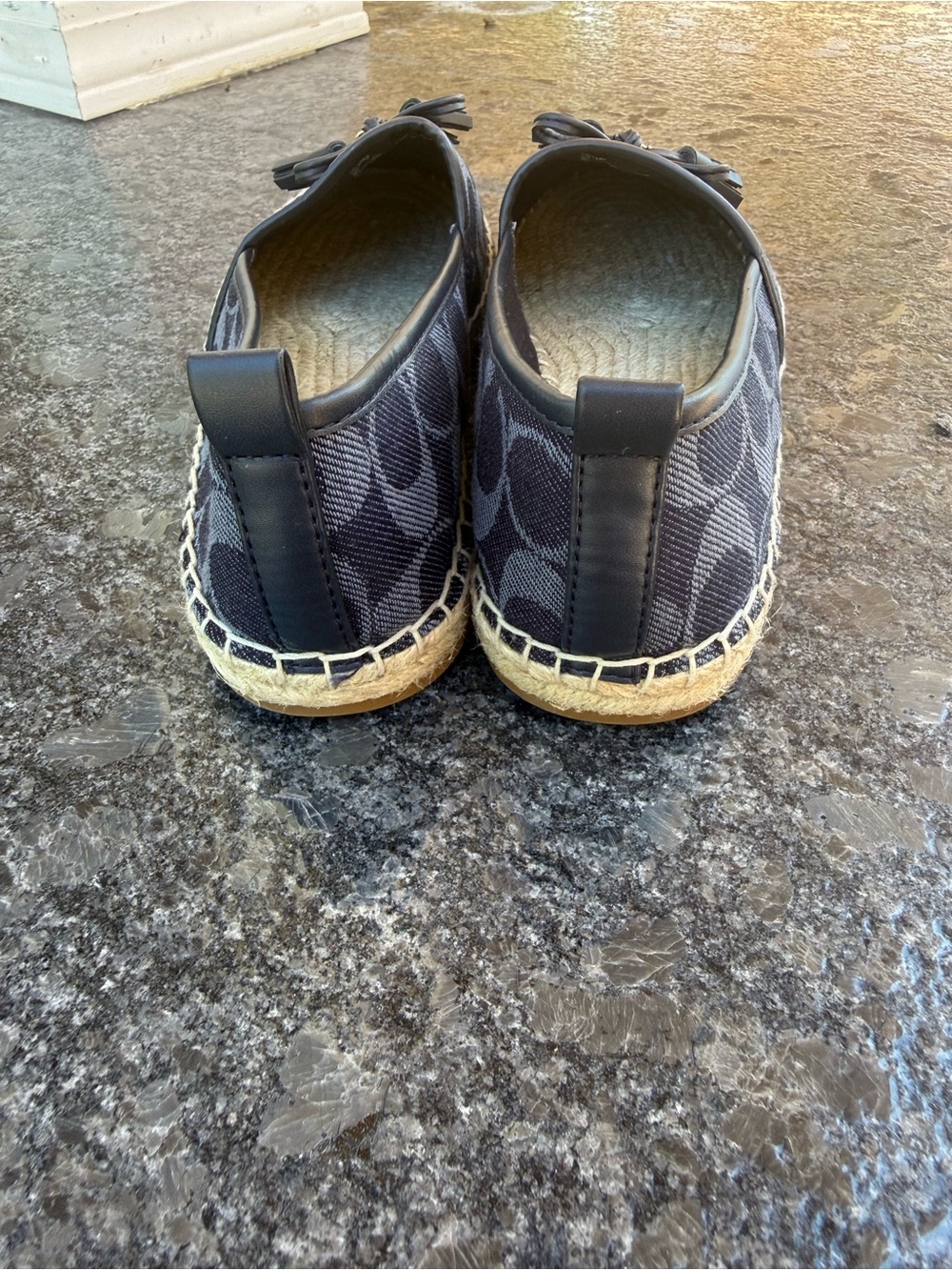 Coach Navy Signature Canvas Espadrille Flats with Gold Charm sz 8B - Picture 7 of 7